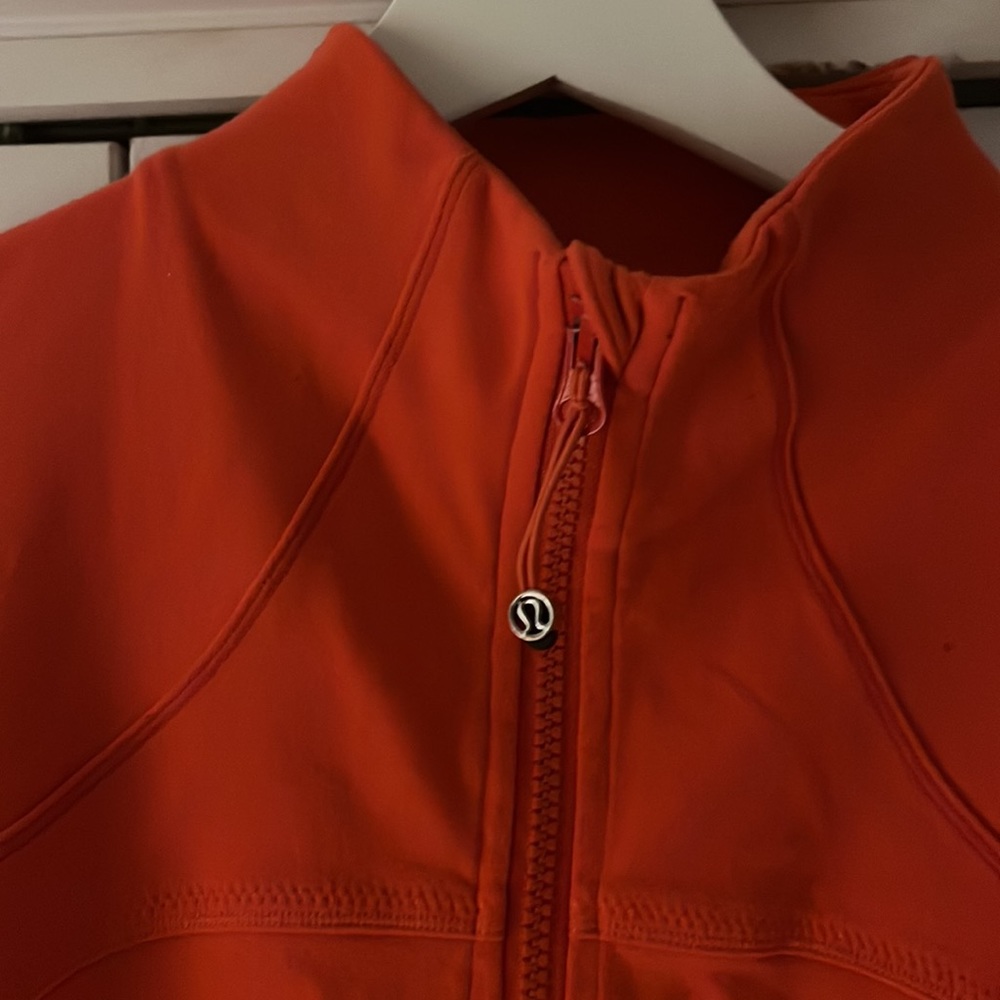 Lululemon Vest - Picture 2 of 4
